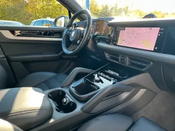 Porsche Cayenne CoupeTurbo RadLuftBosePano