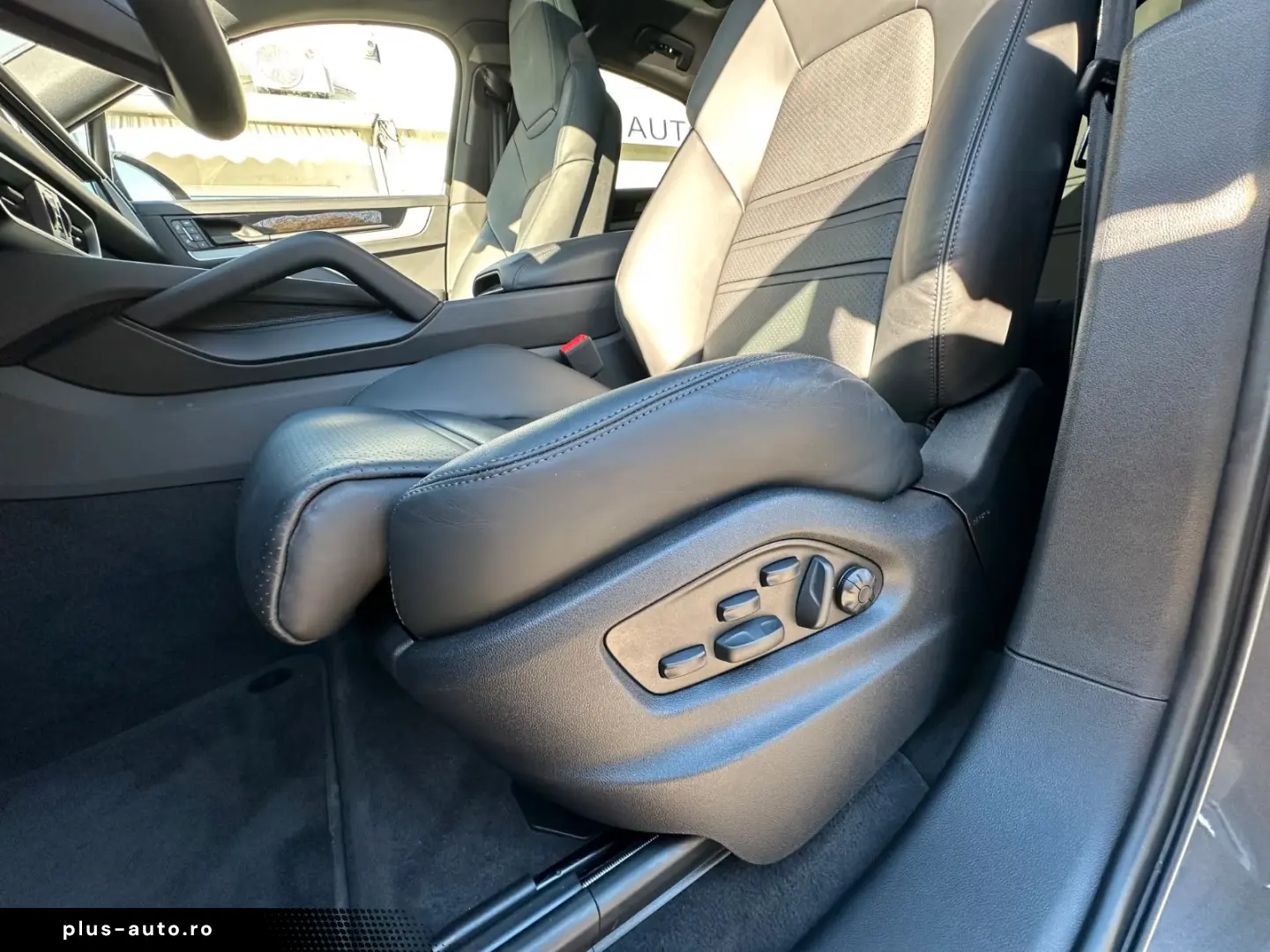 Porsche Cayenne CoupeTurbo RadLuftBosePano