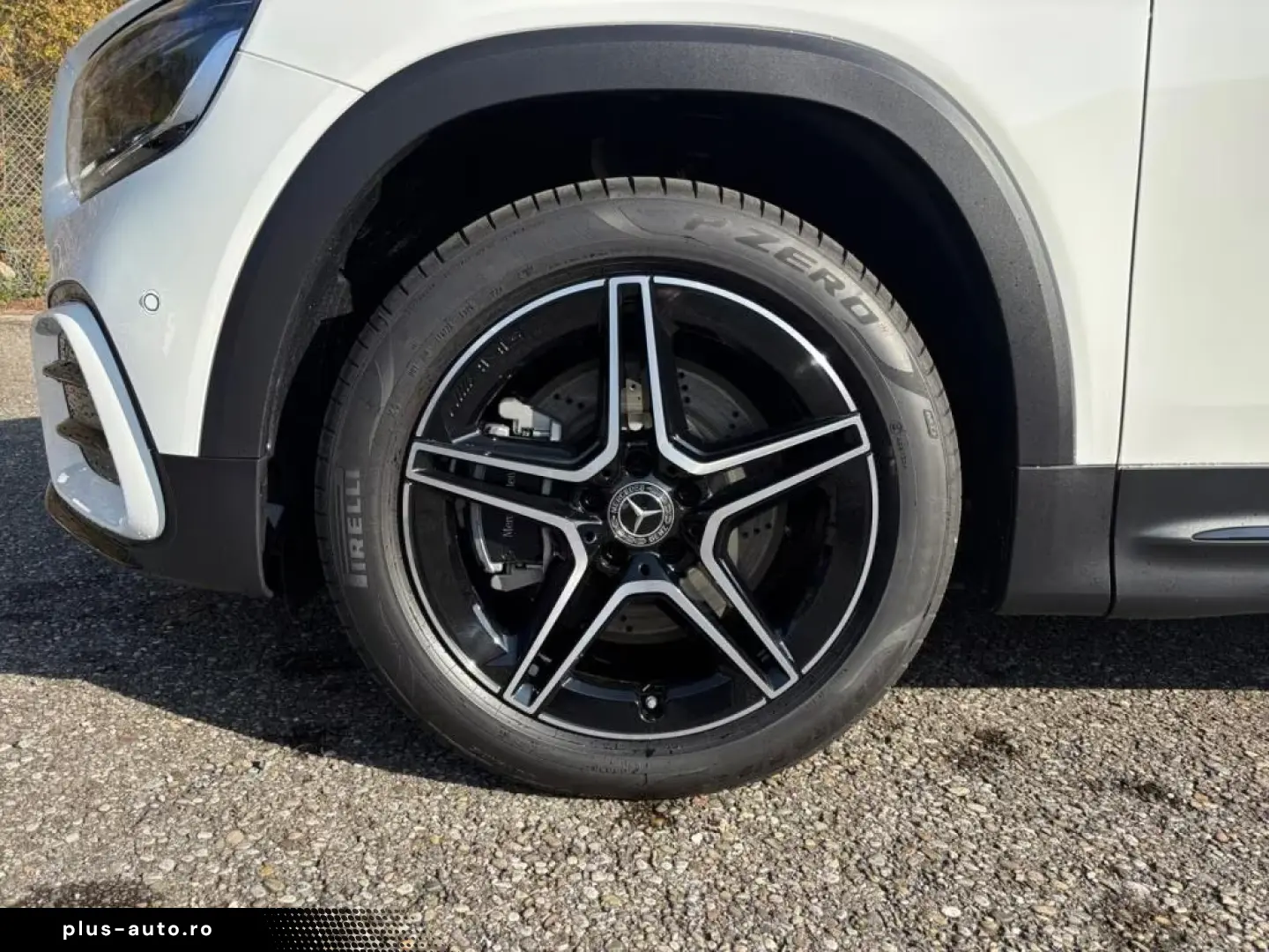 Mercedes-Benz GLB 220 4M AMG