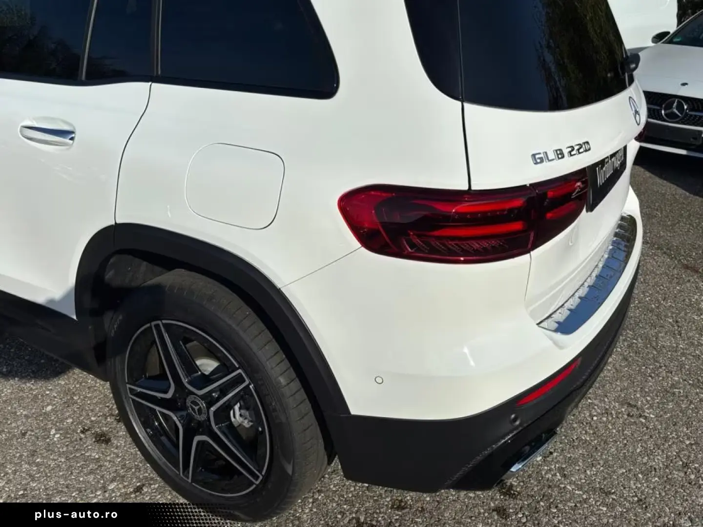Mercedes-Benz GLB 220 4M AMG