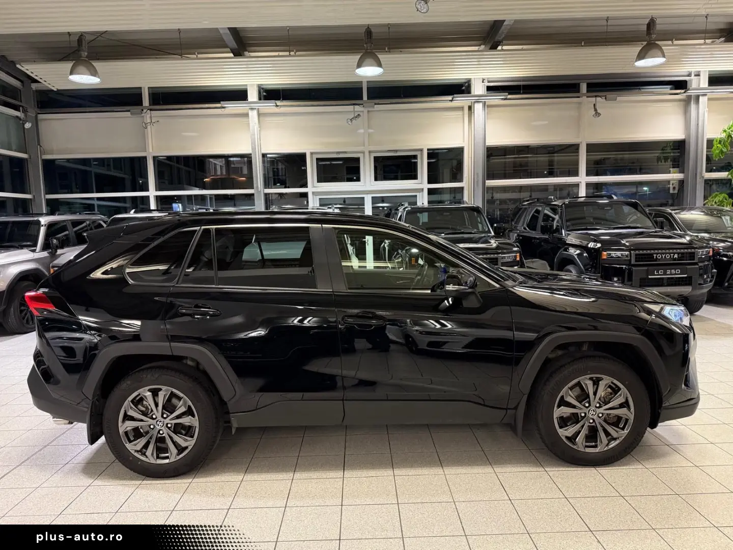 TOYOTA RAV 4 HYBRID-4x4-LED-LEDER-KAMERA-MOD. 2024