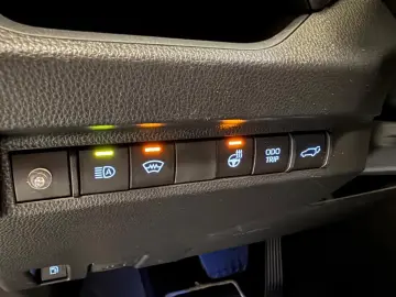 TOYOTA RAV 4 HYBRID-4x4-LED-LEDER-KAMERA-MOD. 2024