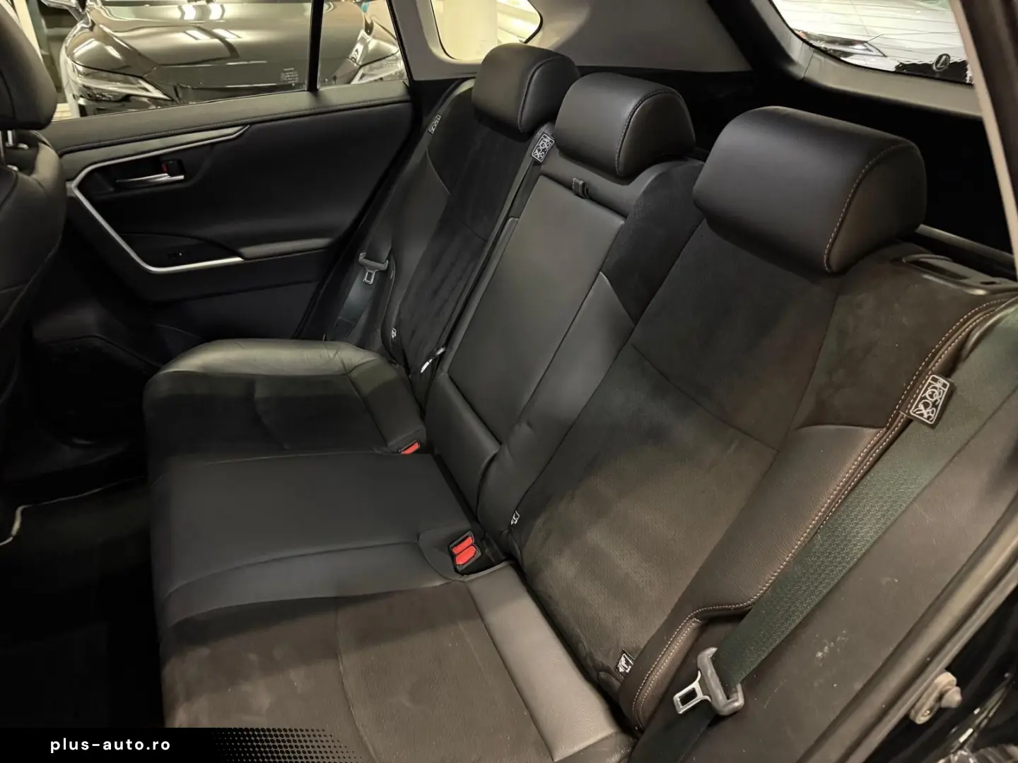 TOYOTA RAV 4 HYBRID-4x4-LED-LEDER-KAMERA-MOD. 2024