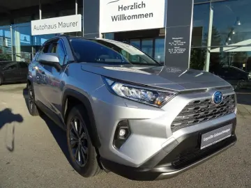 TOYOTA RAV 4 2.5 4x4 Hybrid Team Deutschland AHK