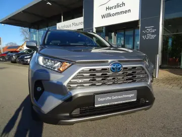 TOYOTA RAV 4 2.5 4x4 Hybrid Team Deutschland AHK