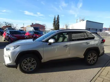 TOYOTA RAV 4 2.5 4x4 Hybrid Team Deutschland AHK