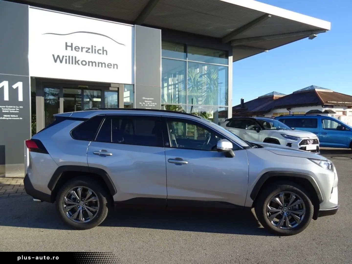 TOYOTA RAV 4 2.5 4x4 Hybrid Team Deutschland AHK