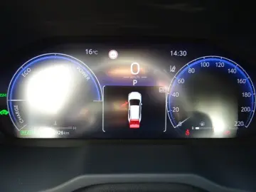 TOYOTA RAV 4 2.5 4x4 Hybrid Team Deutschland AHK