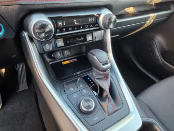 TOYOTA RAV4 Plug-In Hybrid 2.5 Teamplayer ACC LED Navi