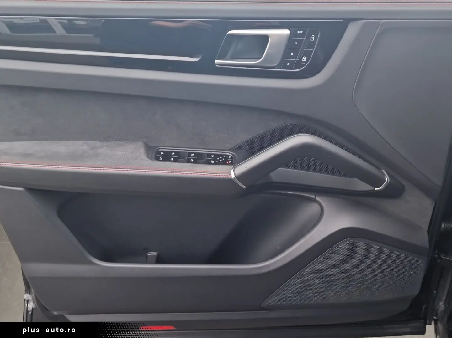 PORSCHE Cayenne Coupé GTS Paket-rot SoftCl. HuD Matrix