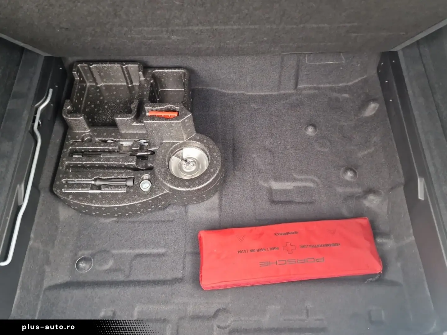 PORSCHE Cayenne Coupé GTS Paket-rot SoftCl. HuD Matrix