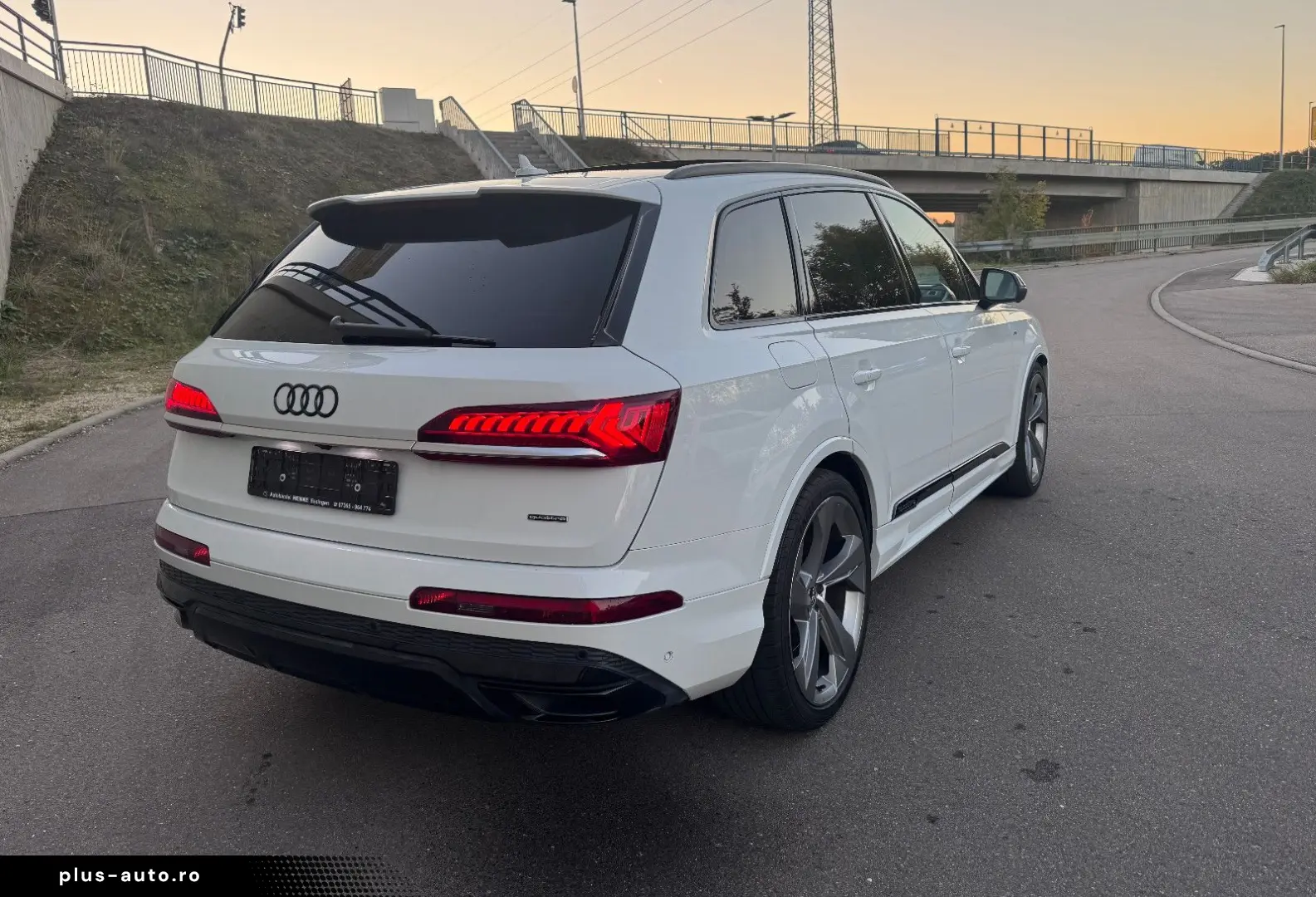 AUDI Q7 60 TFSI e Quatt S-Line Laser Pan 360  B&O 22