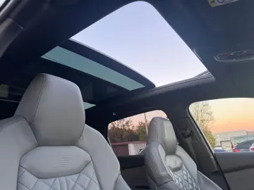 AUDI Q7 60 TFSI e Quatt S-Line Laser Pan 360  B&O 22