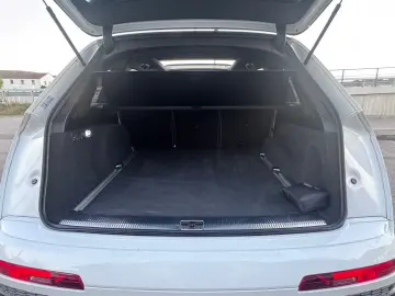 AUDI Q7 60 TFSI e Quatt S-Line Laser Pan 360  B&O 22