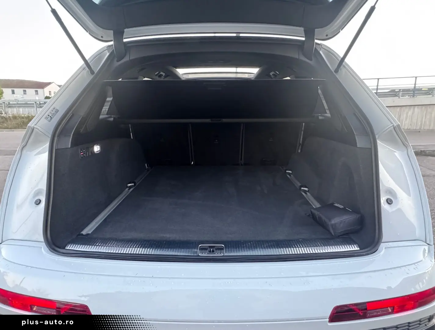 AUDI Q7 60 TFSI e Quatt S-Line Laser Pan 360  B&O 22