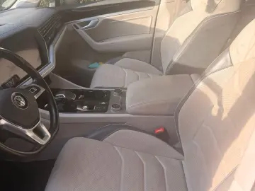 VW Touareg 3.0 V6 TDI 210kW 4MOT Tiptr. Eleganc...