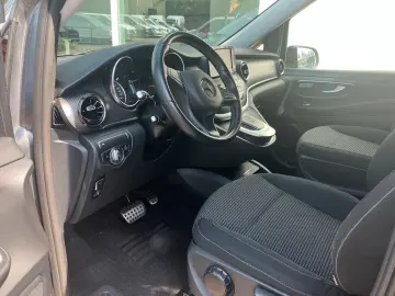 MERCEDES-BENZ V 300 d ED K AMG Navi Standhzg LED AHK