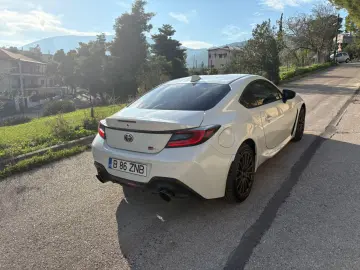 TOYOTA GR86