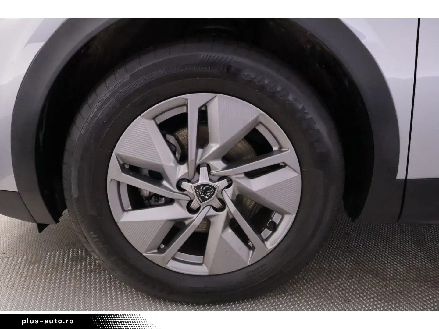 PEUGEOT 408 1.2PureTech Aut.130 Allure LED NAVI KAMERA