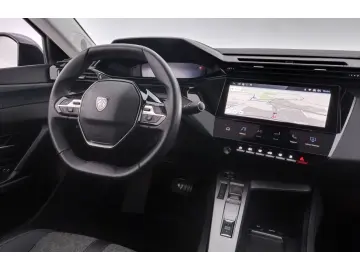 PEUGEOT 408 1.2PureTech Aut.130 Allure LED NAVI KAMERA