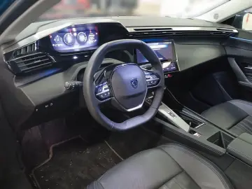 PEUGEOT 408 Allure Pack Plug-In Hybrid AT8  360  KAMERA