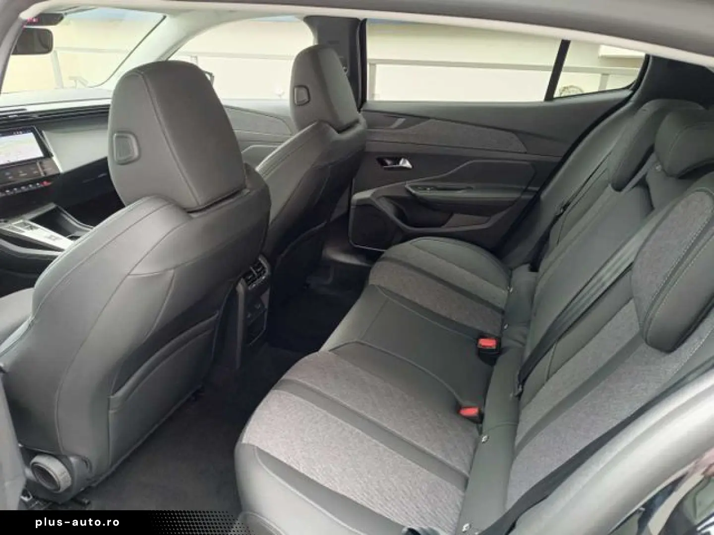 PEUGEOT 408 Allure Winter-Paket Surrounding Connect