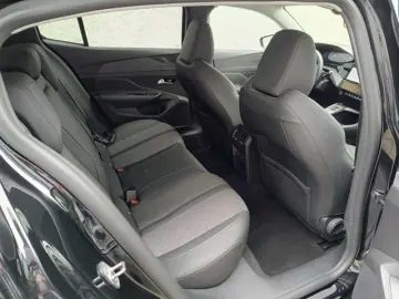 PEUGEOT 408 Allure Winter-Paket Surrounding Connect