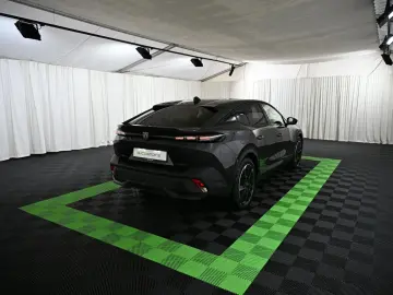 PEUGEOT 408 1.6 225 PHEV e-EAT8 Allure-Pack LED NAVI 19