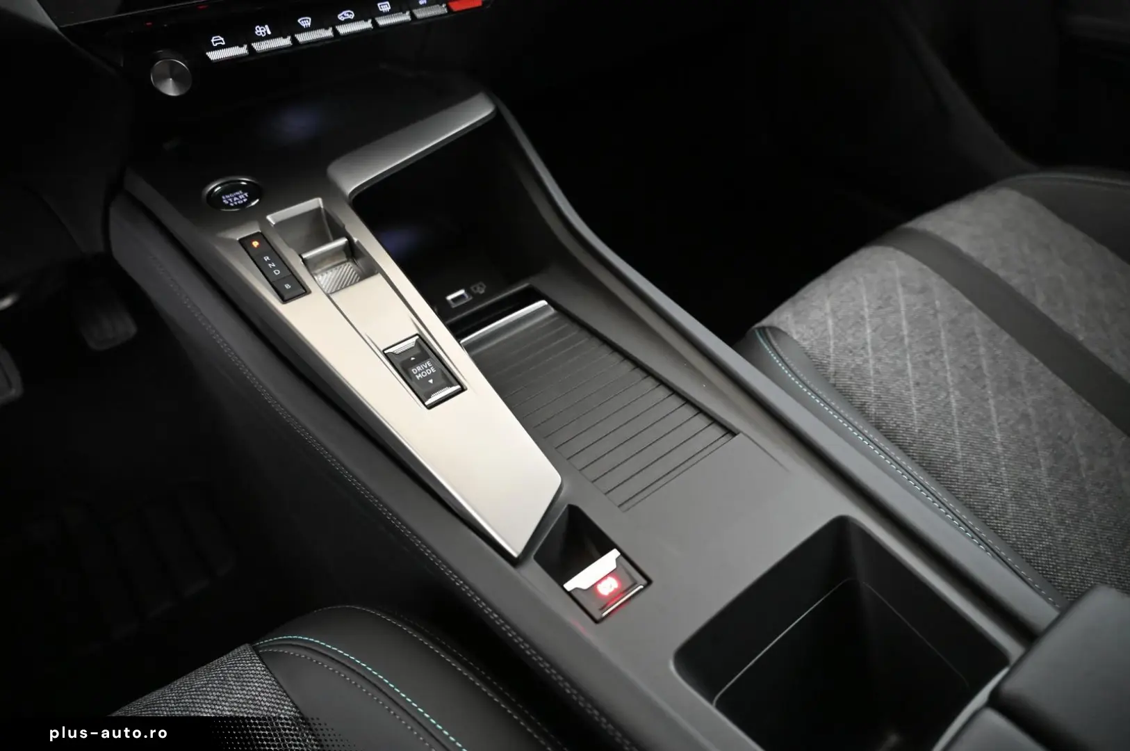 PEUGEOT 408 1.6 225 PHEV e-EAT8 Allure-Pack LED NAVI 19