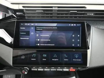 PEUGEOT 408 1.6 225 PHEV e-EAT8 Allure-Pack LED NAVI 19