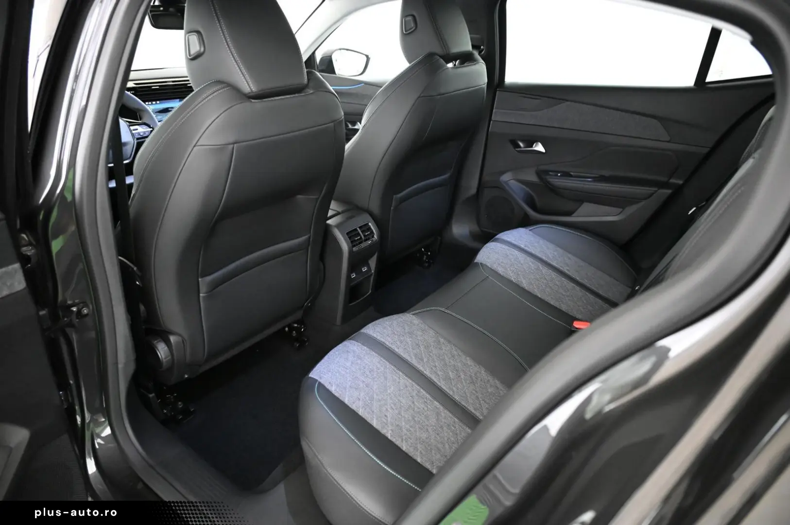 PEUGEOT 408 1.6 225 PHEV e-EAT8 Allure-Pack LED NAVI 19