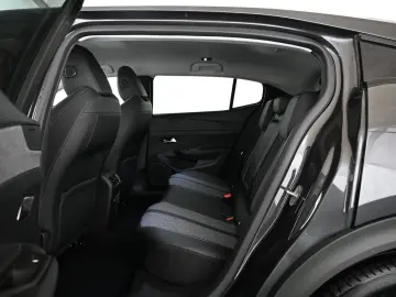 PEUGEOT 408 1.6 225 PHEV e-EAT8 Allure-Pack LED NAVI 19