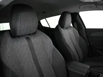 PEUGEOT 408 1.6 225 PHEV e-EAT8 Allure-Pack LED NAVI 19