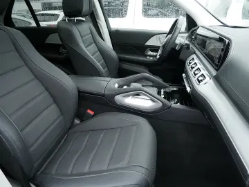 MERCEDES-BENZ GLE 400 e 4MATIC AMG MBUX Burm MBeam Night LED