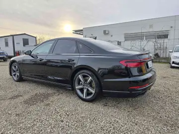 Audi A8 2021