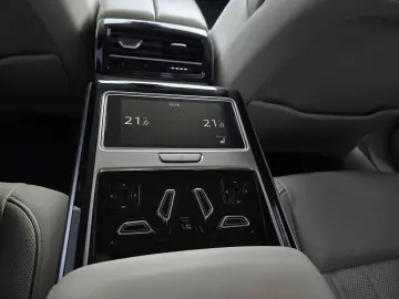 Audi A8 2021