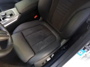 BMW 320d Lim. Aut. M Sport Kamera ACC adaptive LED