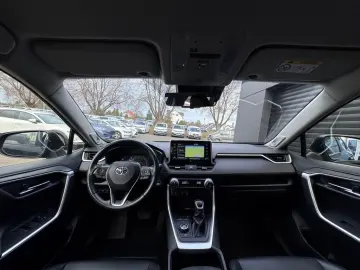 TOYOTA RAV4 2.5 Hybrid 4x4 Adventure