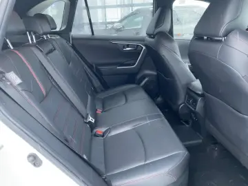 TOYOTA RAV 4 Plug-In Hybrid Technik-und Style-Paket AWD