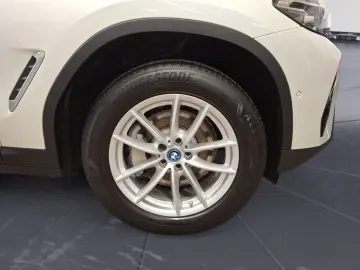 BMW X3 xDrive30e AT Aut. Klimaaut. Head-Up AHK HIFI