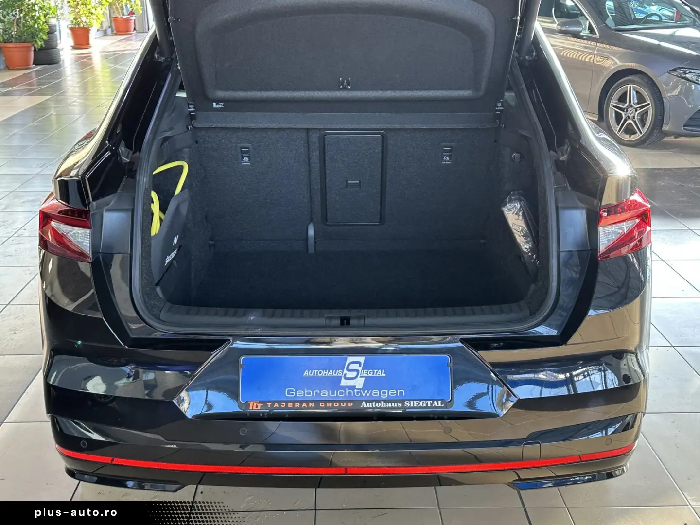 SKODA Enyaq RS Lounge Pano. dig.Cockpit Matrix-LED HUD