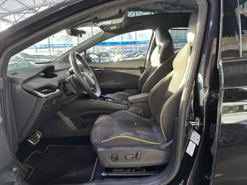 SKODA Enyaq RS Lounge Pano. dig.Cockpit Matrix-LED HUD