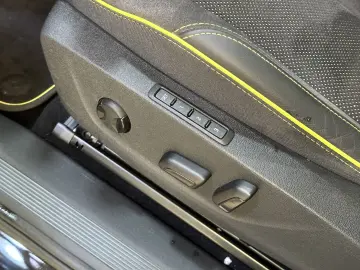 SKODA Enyaq RS Lounge Pano. dig.Cockpit Matrix-LED HUD