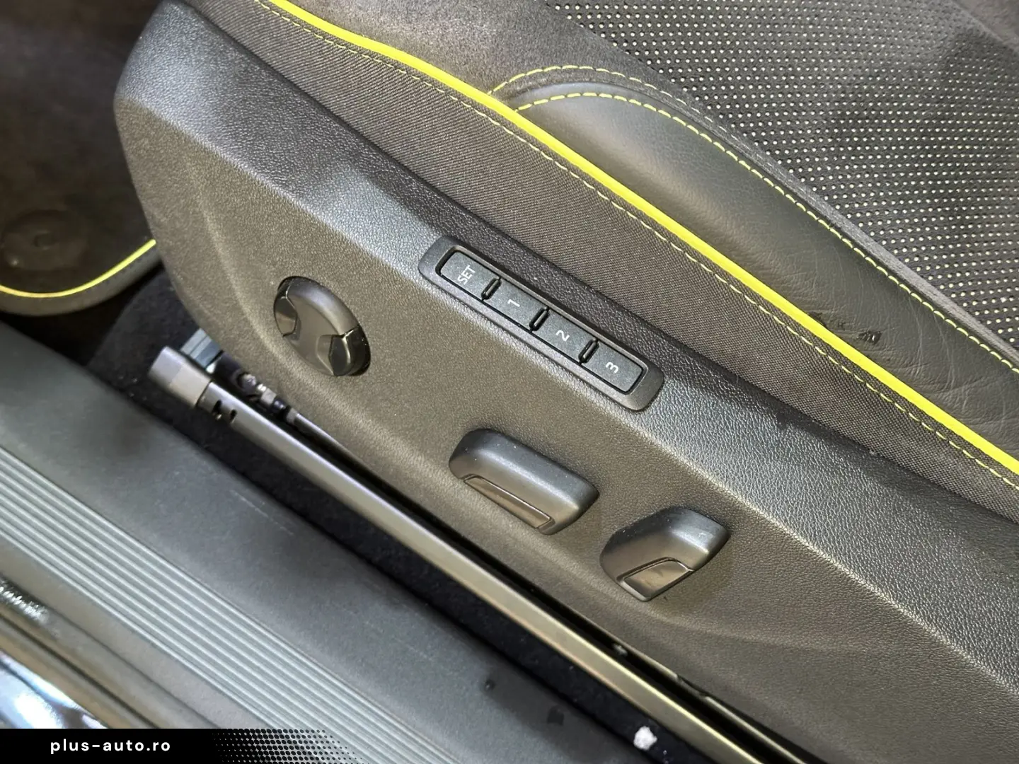 SKODA Enyaq RS Lounge Pano. dig.Cockpit Matrix-LED HUD