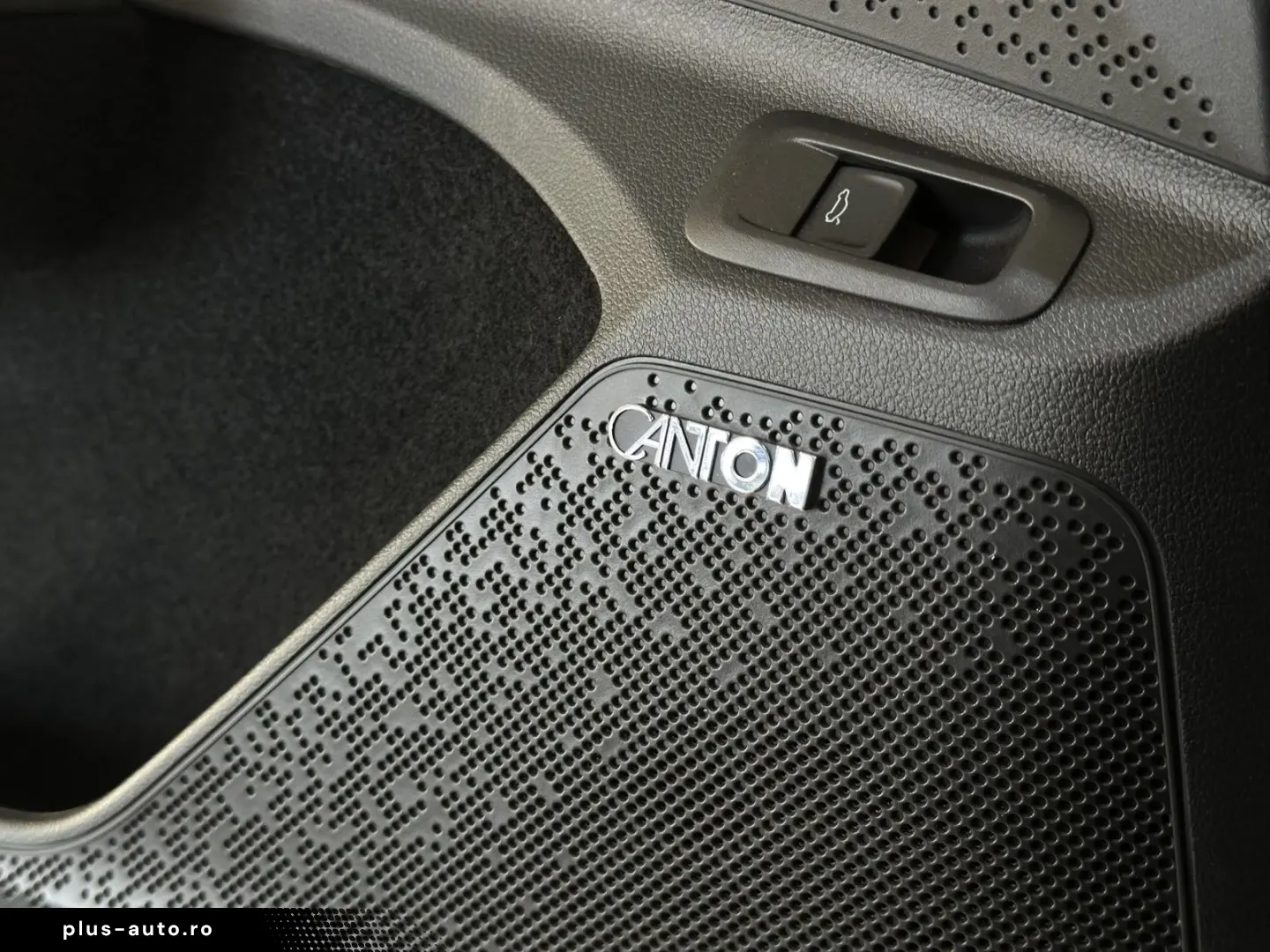 SKODA Enyaq RS Lounge Pano. dig.Cockpit Matrix-LED HUD