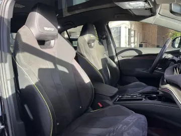 SKODA Enyaq RS Lounge Pano. dig.Cockpit Matrix-LED HUD