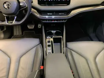 SKODA Enyaq Coupe RS 4x4  WÄRME AHK PANO LEDER MATRIX