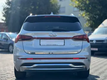 HYUNDAI Santa Fe Signature 4WD
