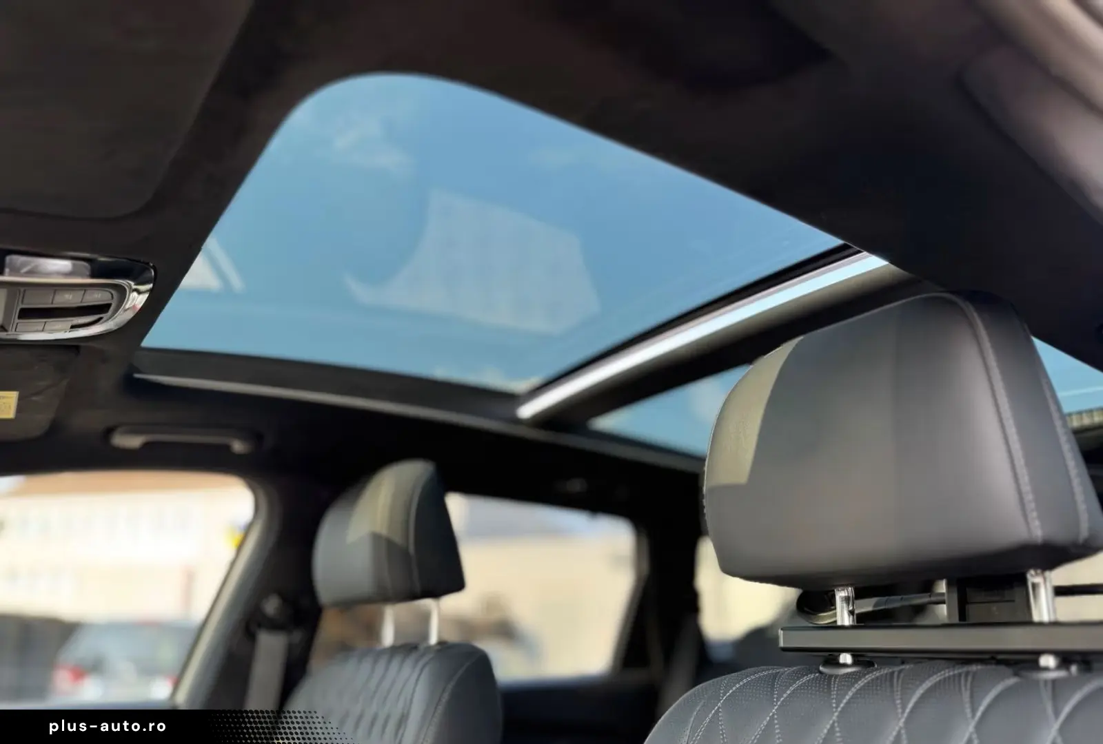 HYUNDAI Santa Fe Signature 4WD