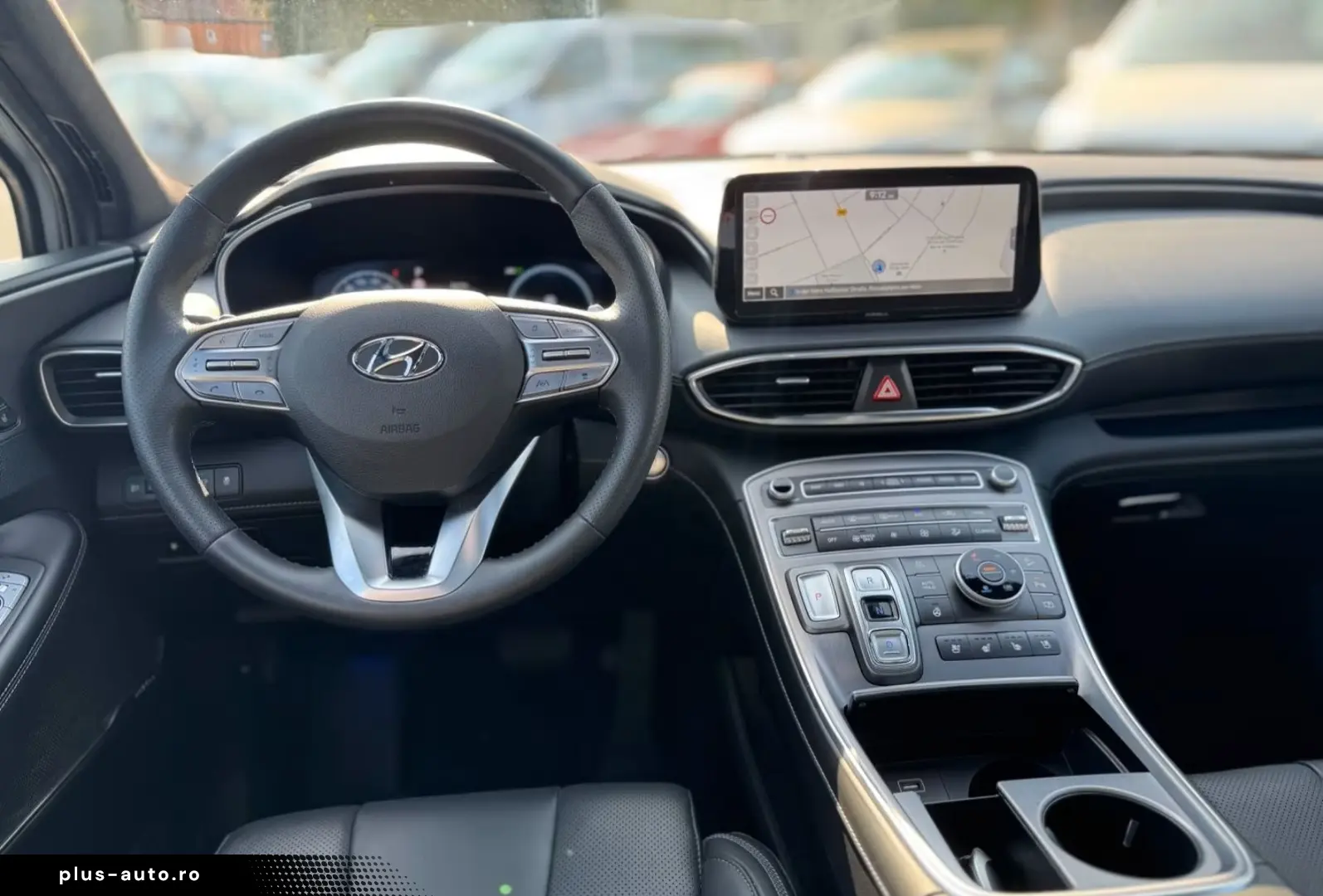 HYUNDAI Santa Fe Signature 4WD